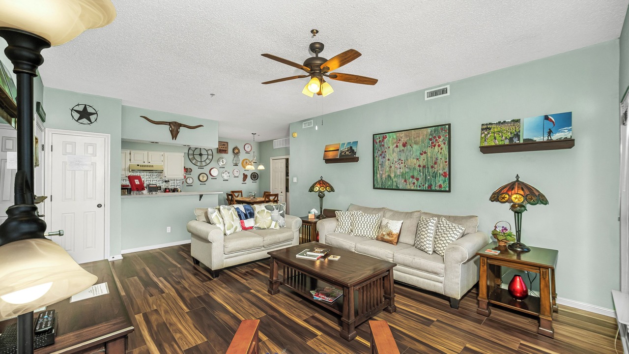 Photo of Livingroom in Highland Lake Estates