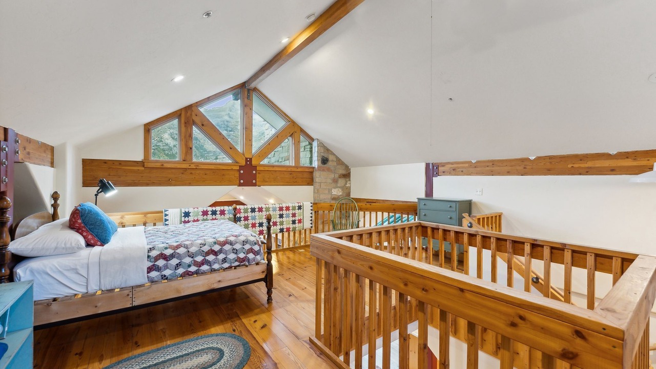 Photo of Bedroom in Sundance