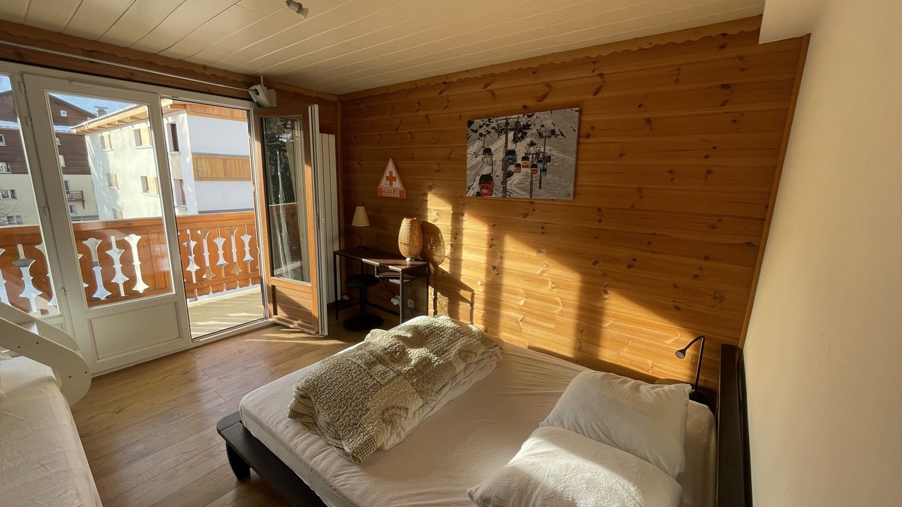 Photo of Bedroom in Venosc
