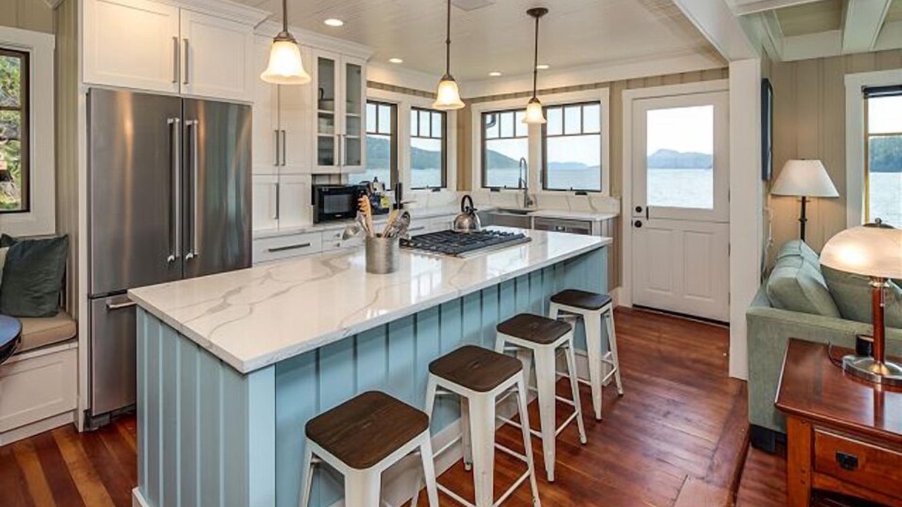 Photo of Others in Eastsound