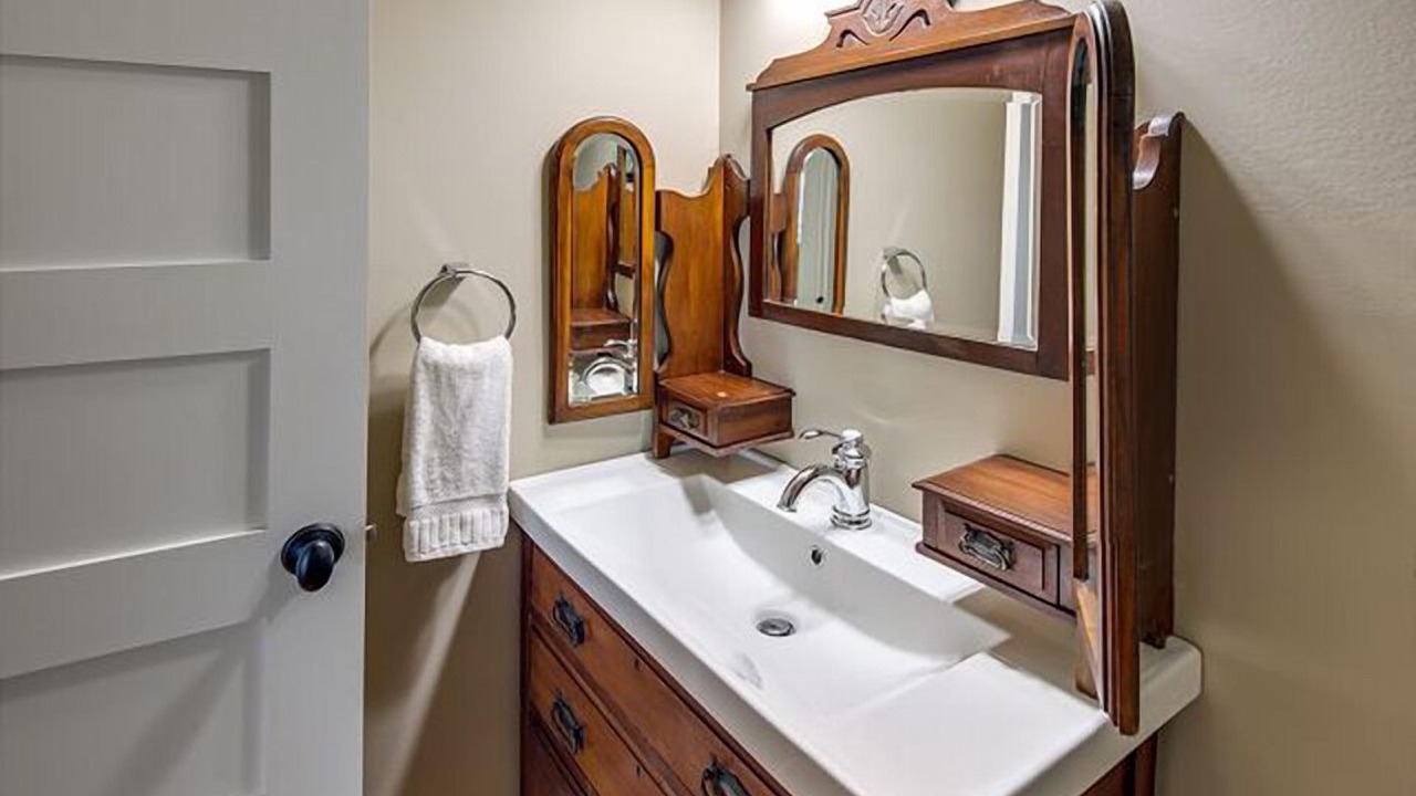 Photo of Others in Eastsound