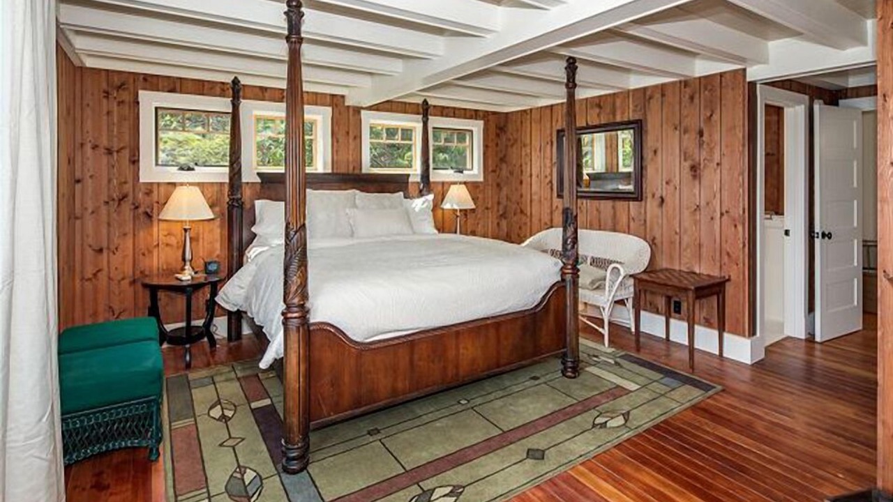 Photo of Others in Eastsound