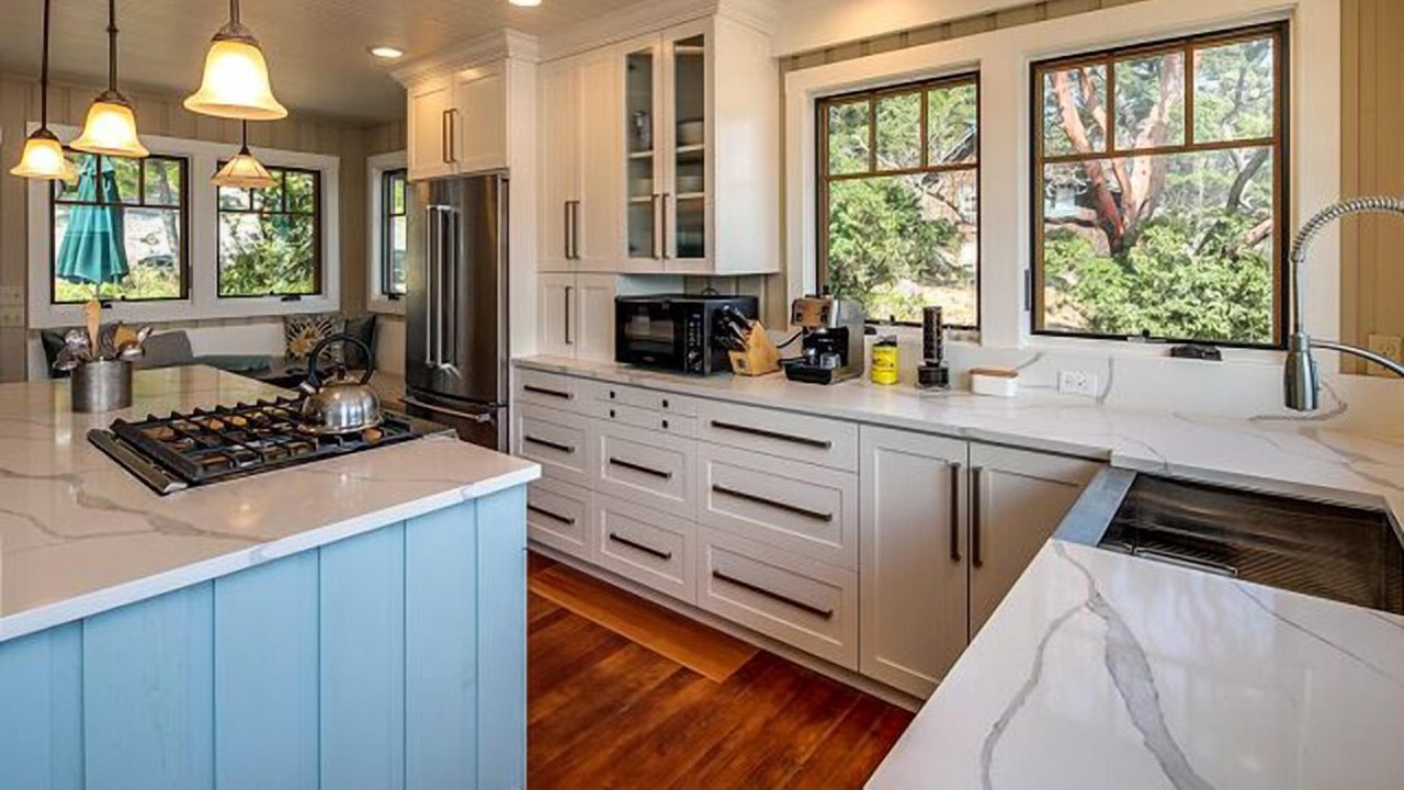 Photo of Others in Eastsound