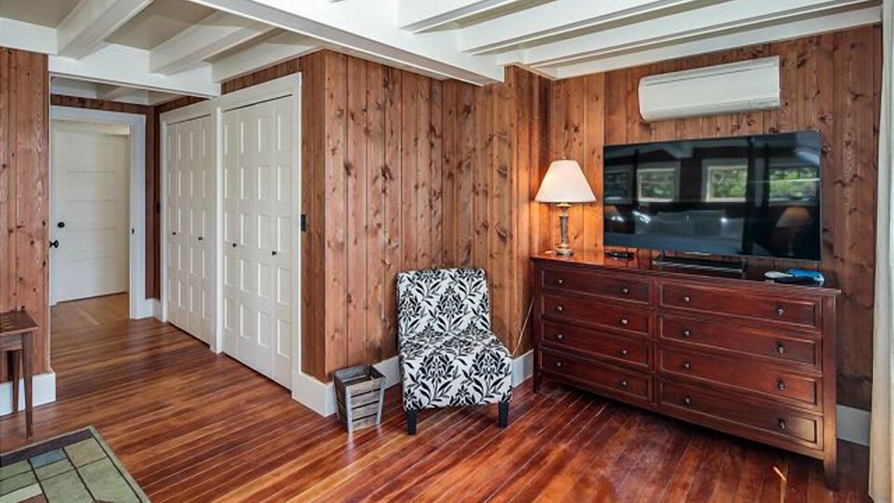 Photo of Others in Eastsound