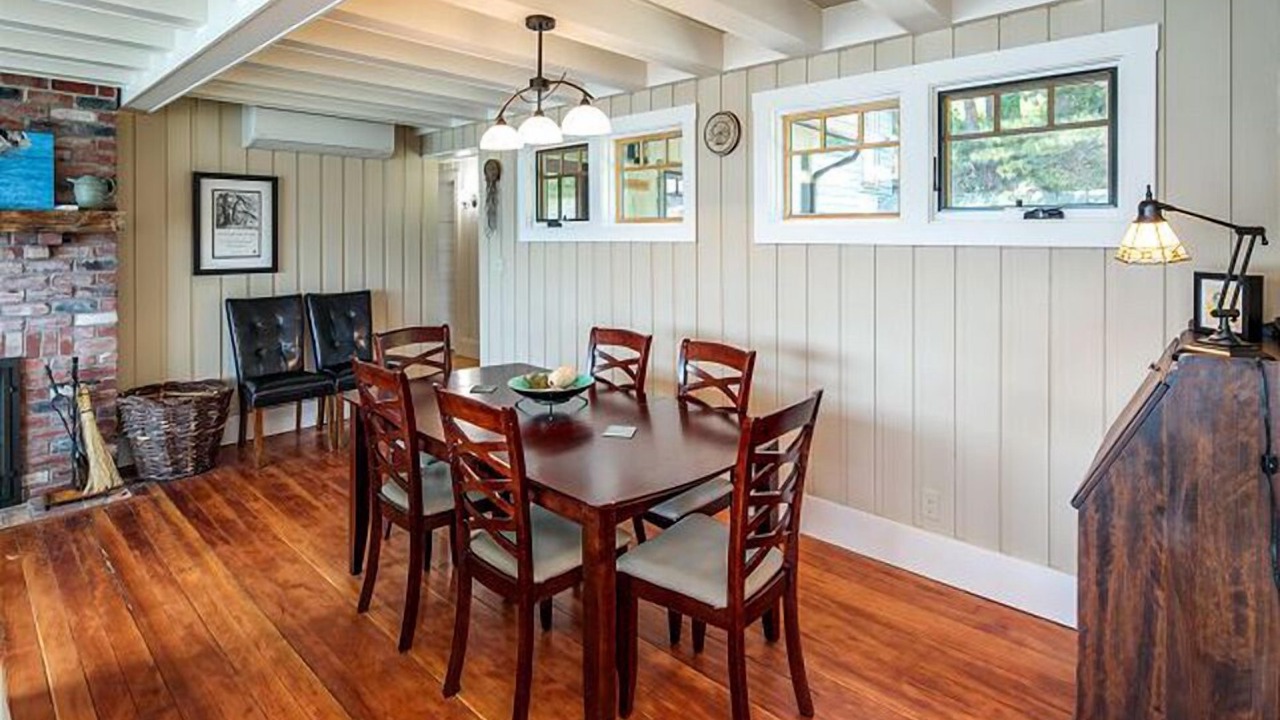 Photo of Others in Eastsound