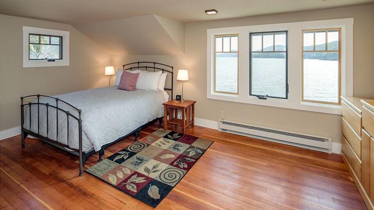 Photo of Others in Eastsound