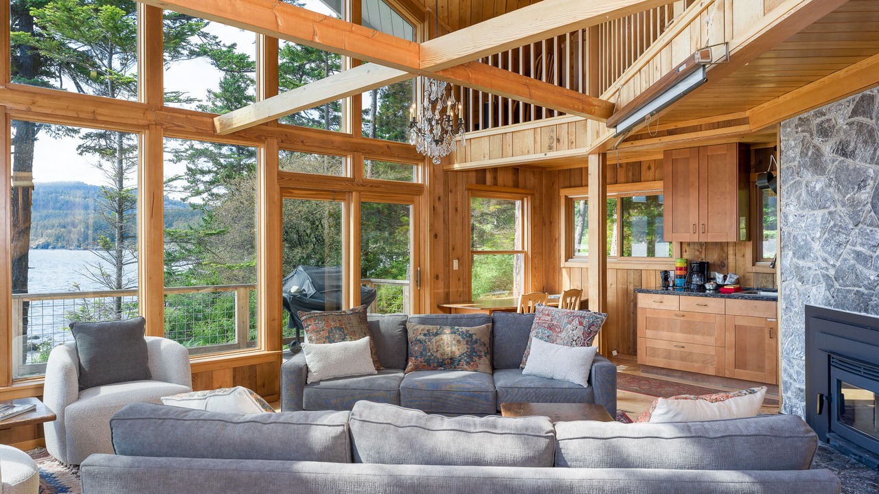 Photo of Others in Eastsound