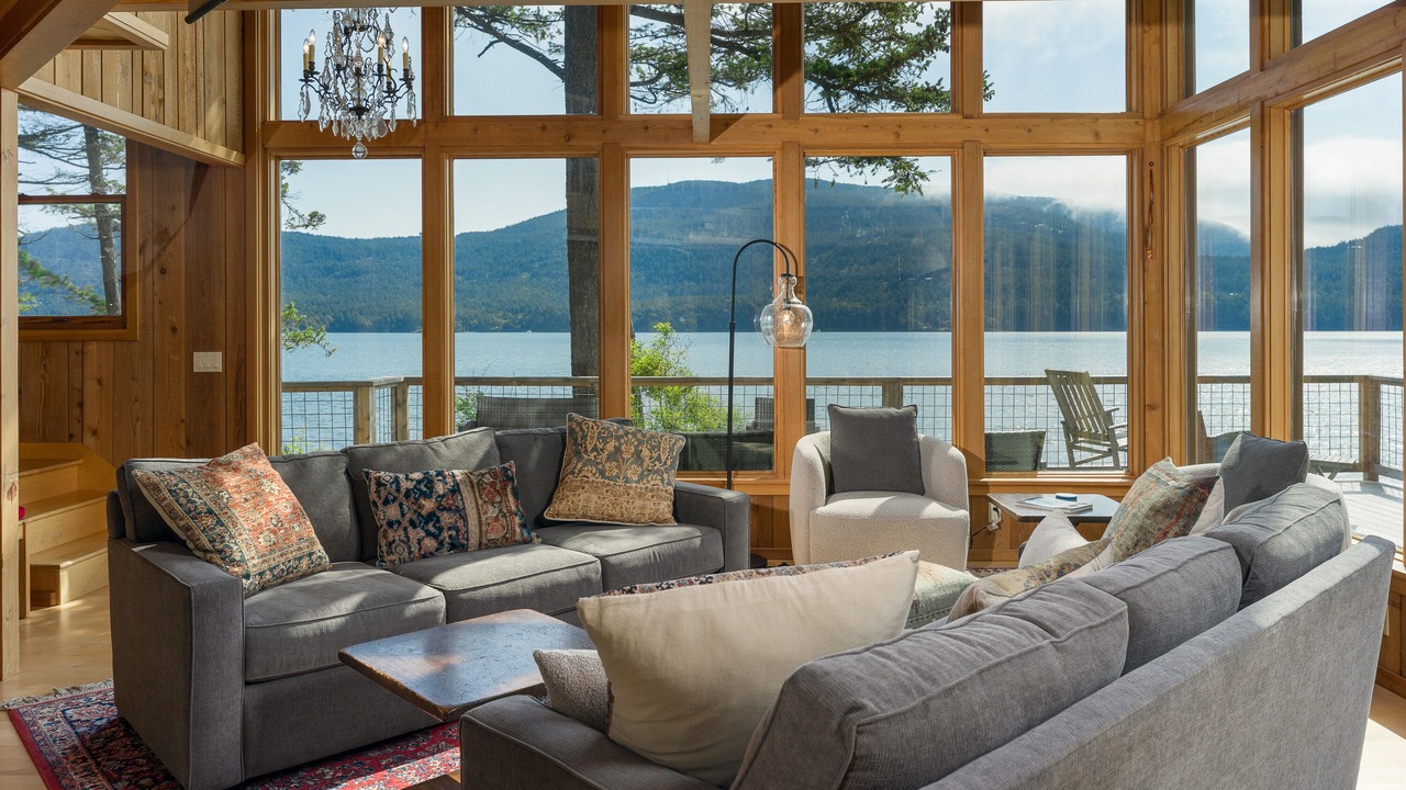 Photo of Others in Eastsound