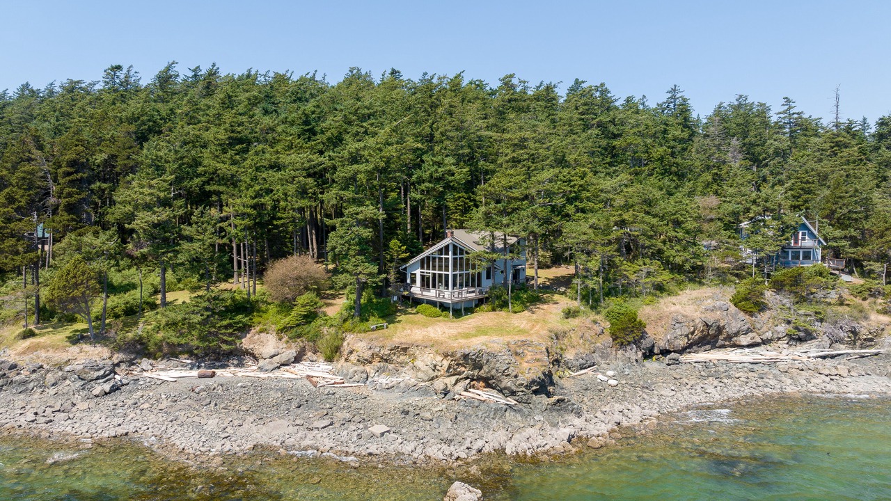 Photo of Others in Eastsound