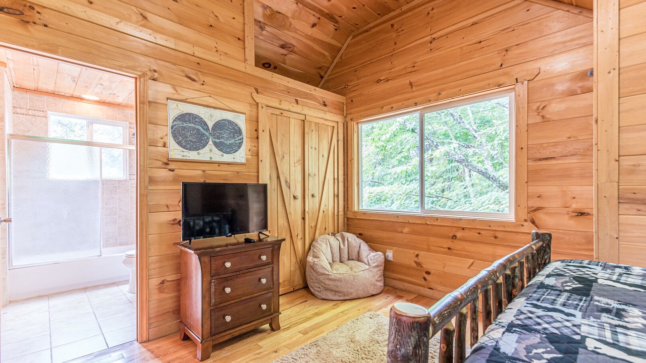 Photo of Bedroom in Sautee Nacoochee