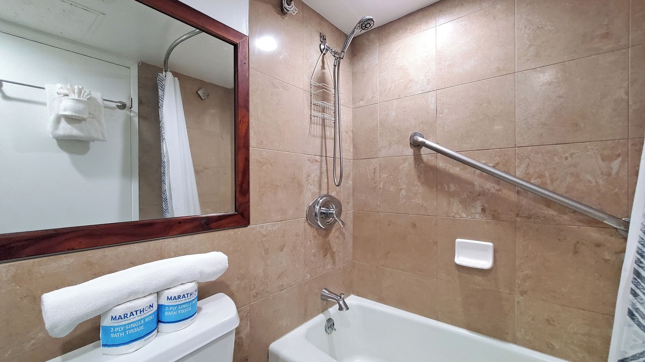 Photo of Bathroom in Waikiki