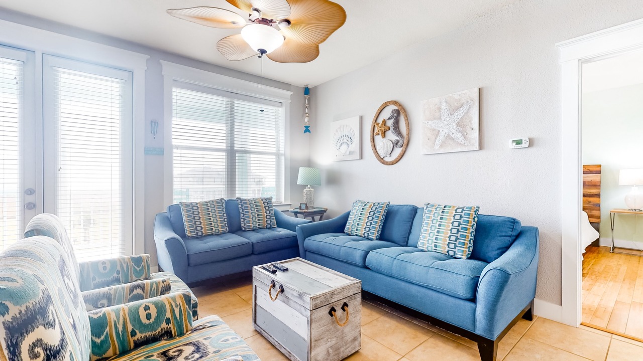 Photo of Livingroom in Red Fish Cove