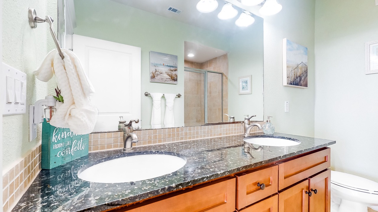 Photo of Bathroom in Red Fish Cove