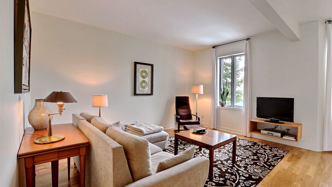 Photo of Livingroom in La Petite-Patrie