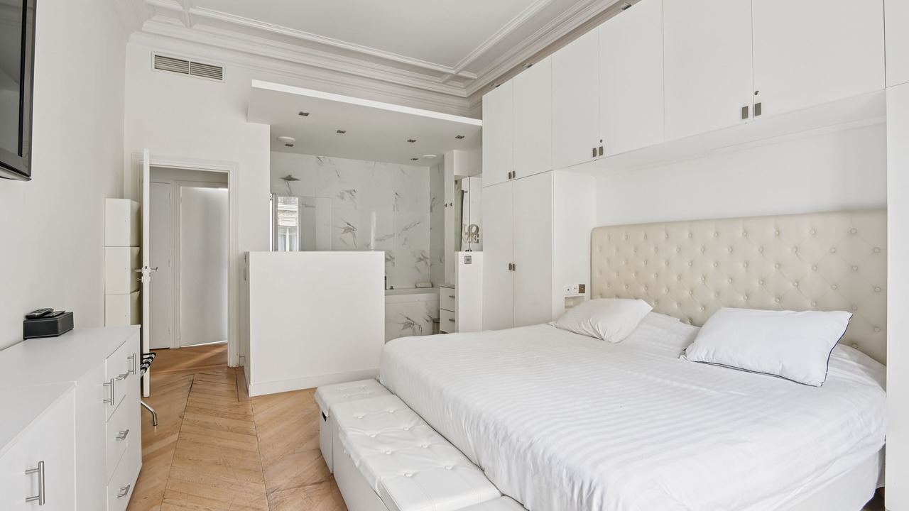 Photo of Bedroom in Porte-Dauphine