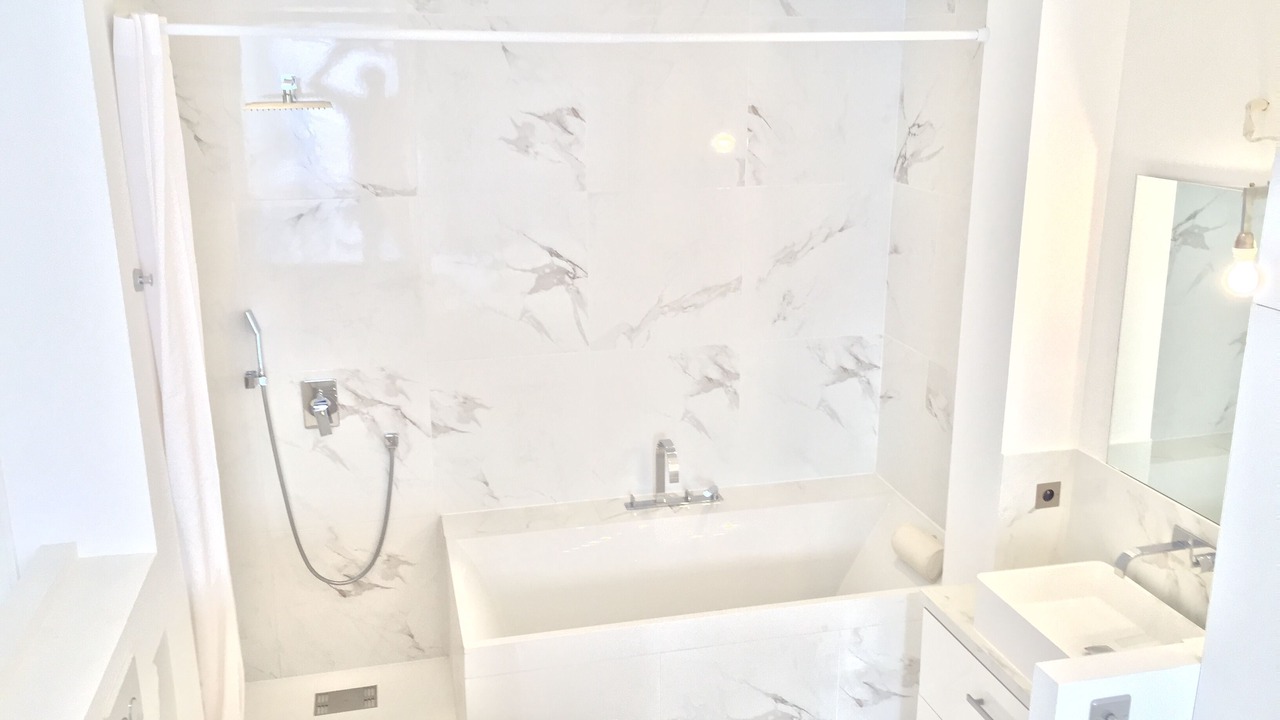 Photo of Bathroom in Porte-Dauphine