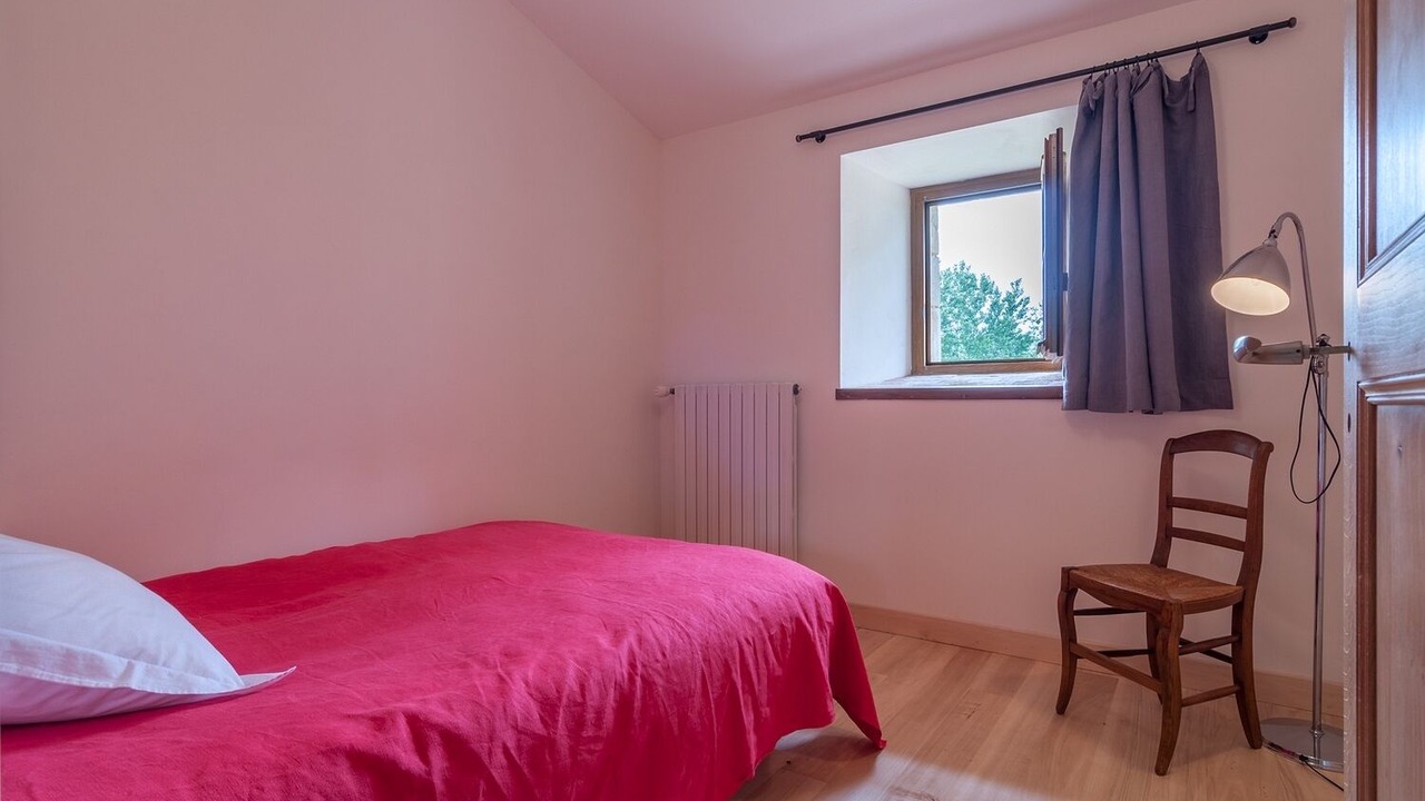 Photo of Bedroom in Marnes