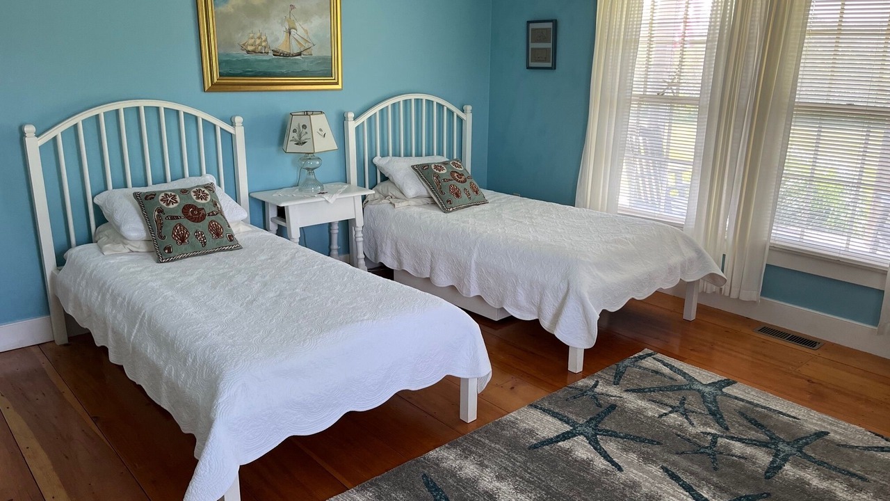 Photo of Bedroom in Tom Nevers