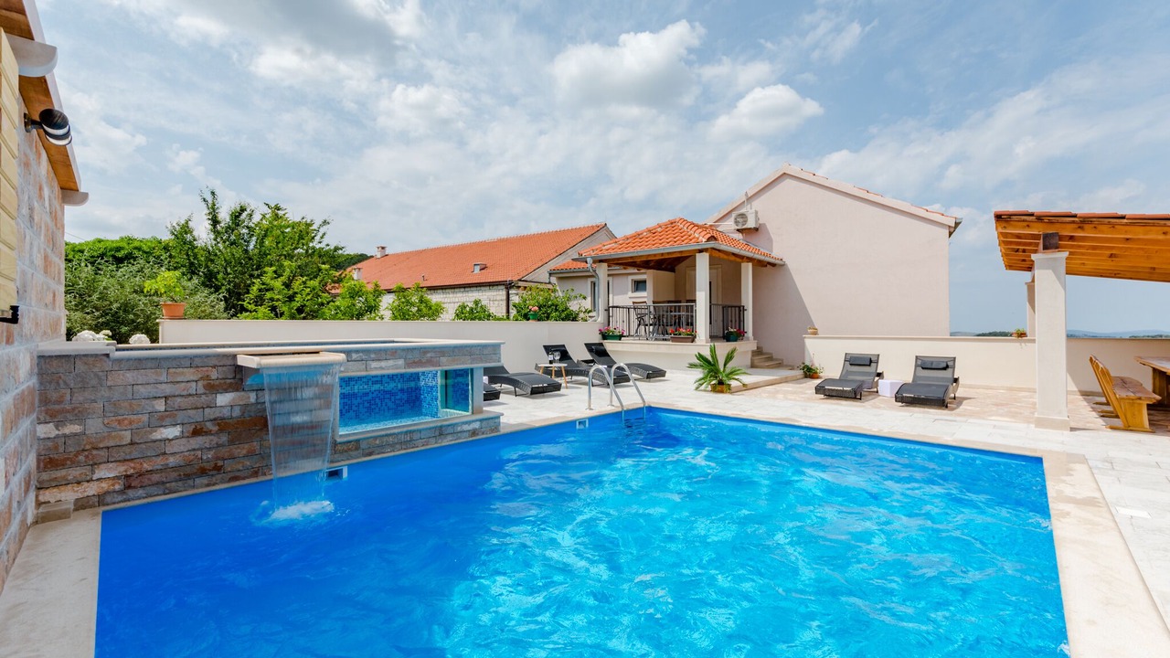 Photo of Outdoor in Nerezise