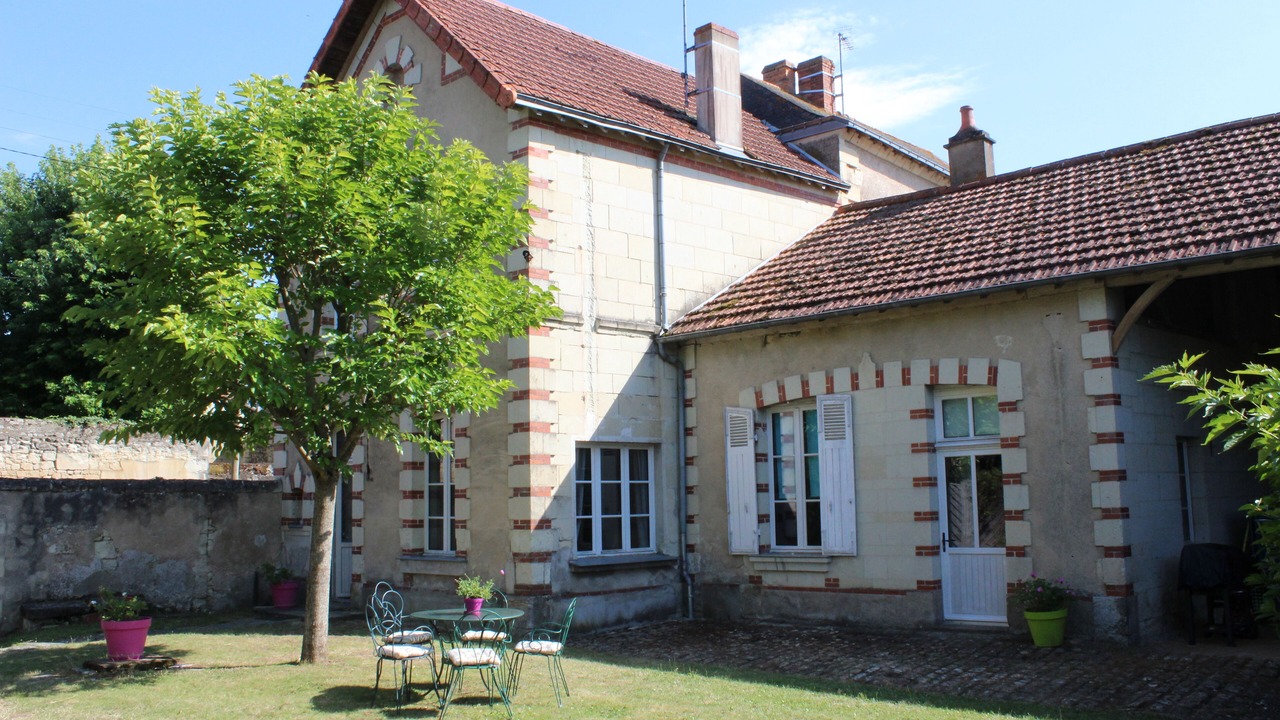 Photo of Outdoor in Le Puy-Notre-Dame