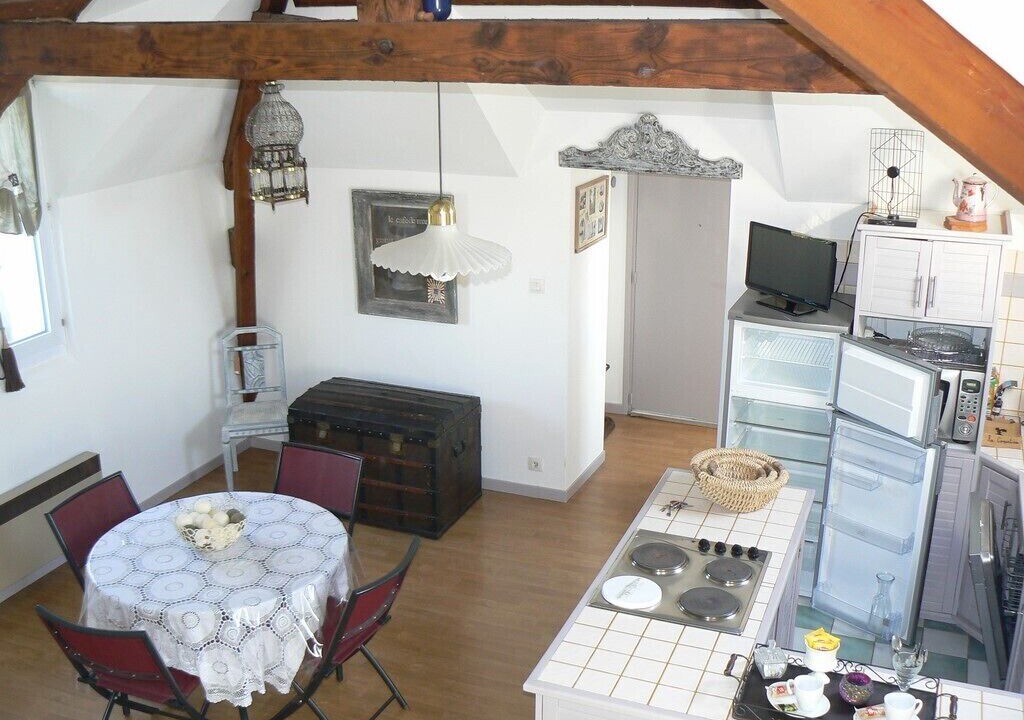 Photo of Others in Reze