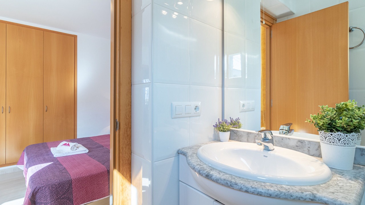 Photo of Bathroom in Roses Town Center