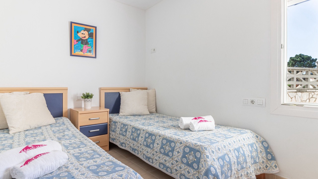 Photo of Bedroom in Roses Town Center