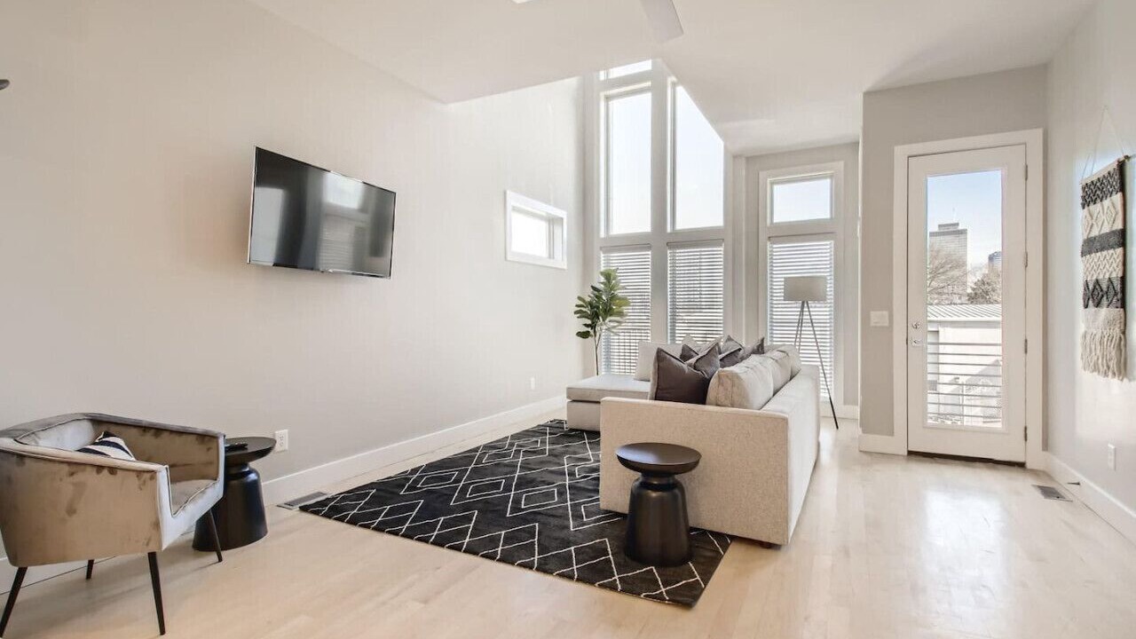 Photo of Livingroom in Downtown Nashville