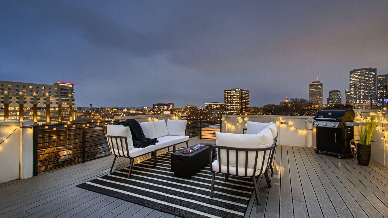 Photo of Patio Balcony in Downtown Nashville