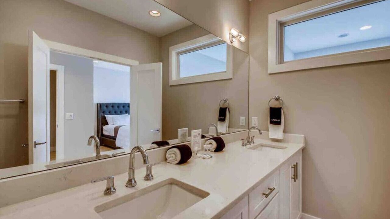 Photo of Bathroom in Downtown Nashville