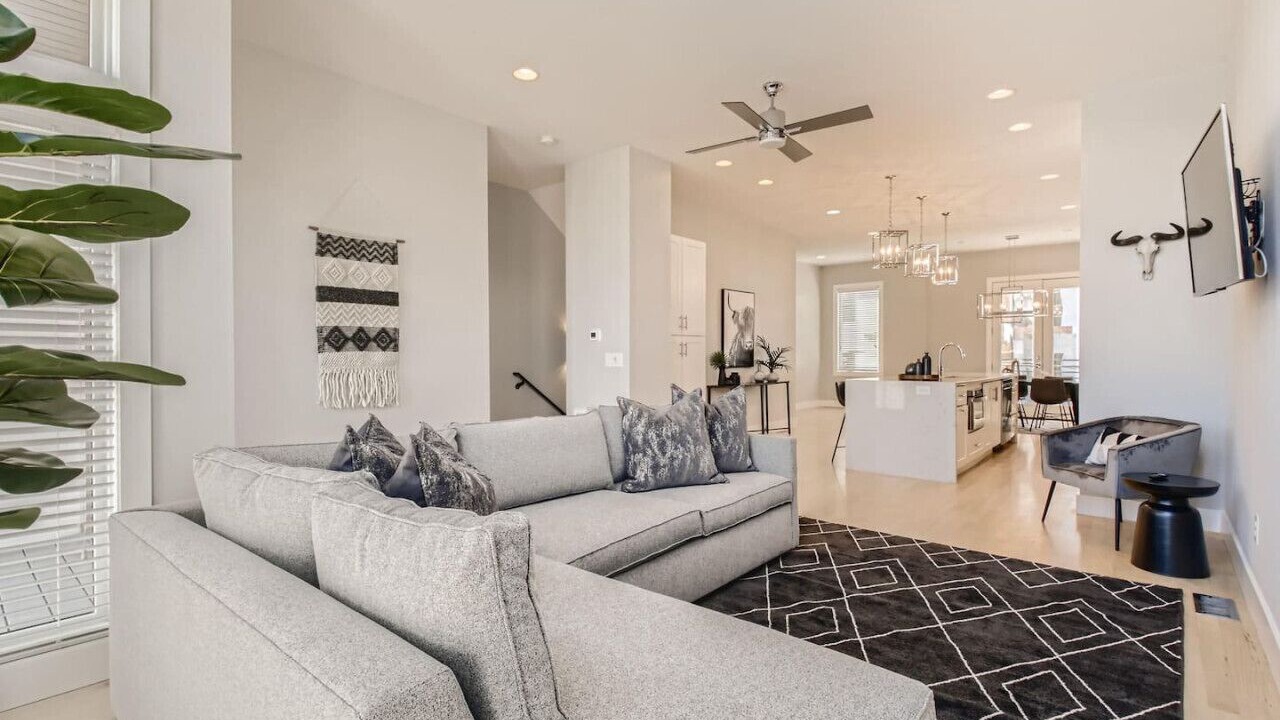 Photo of Livingroom in Downtown Nashville