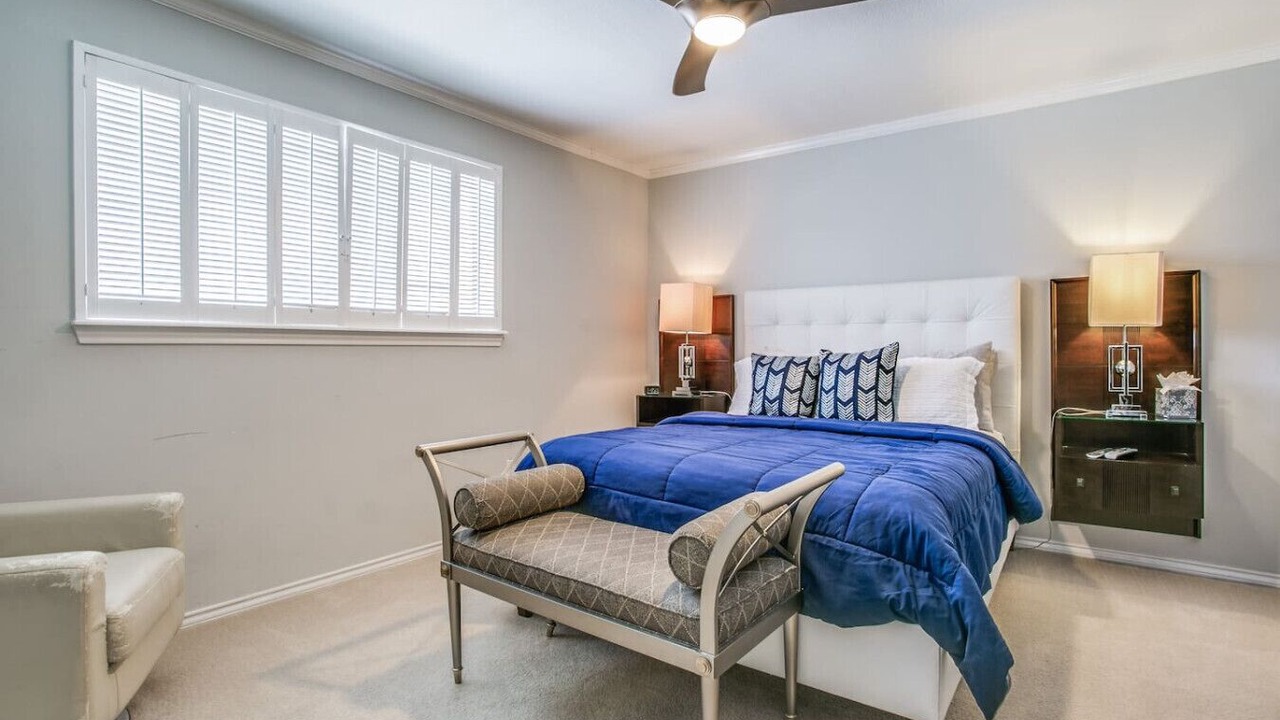Photo of Bedroom in Lake Highlands