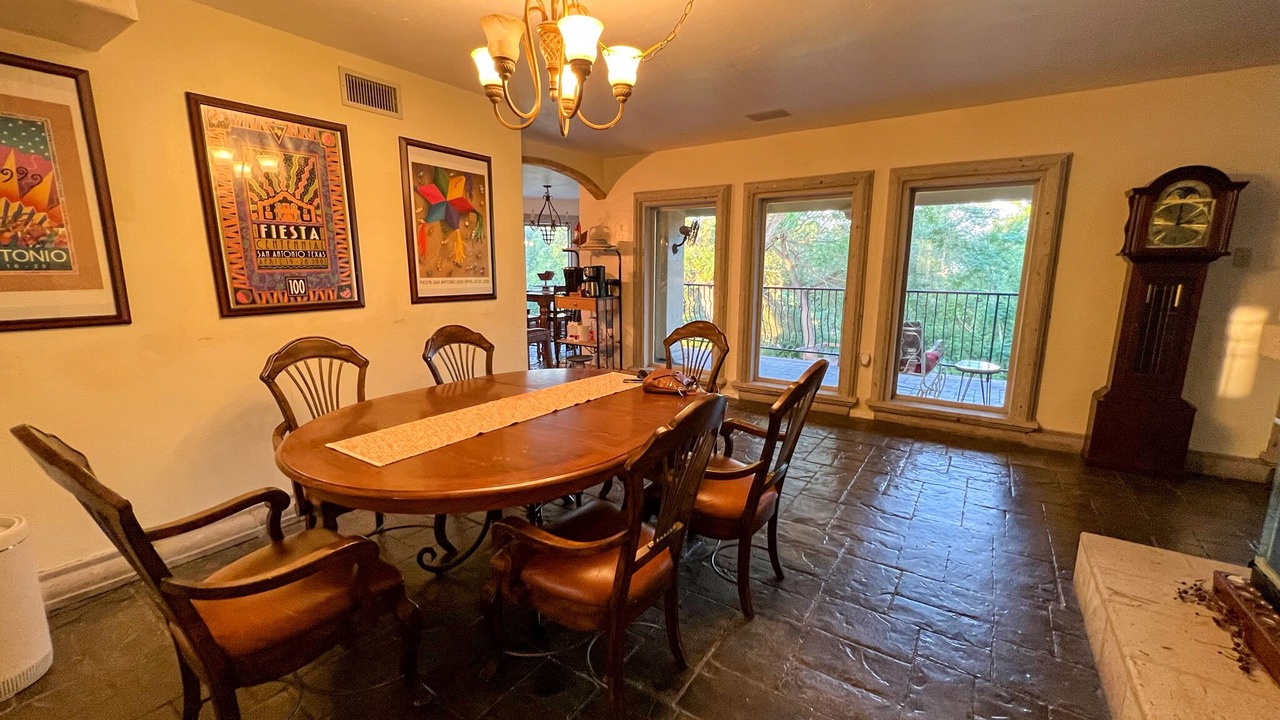 Photo of Livingroom in Seguin
