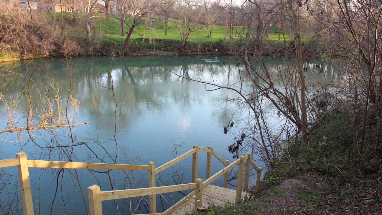 Photo of Others in Seguin