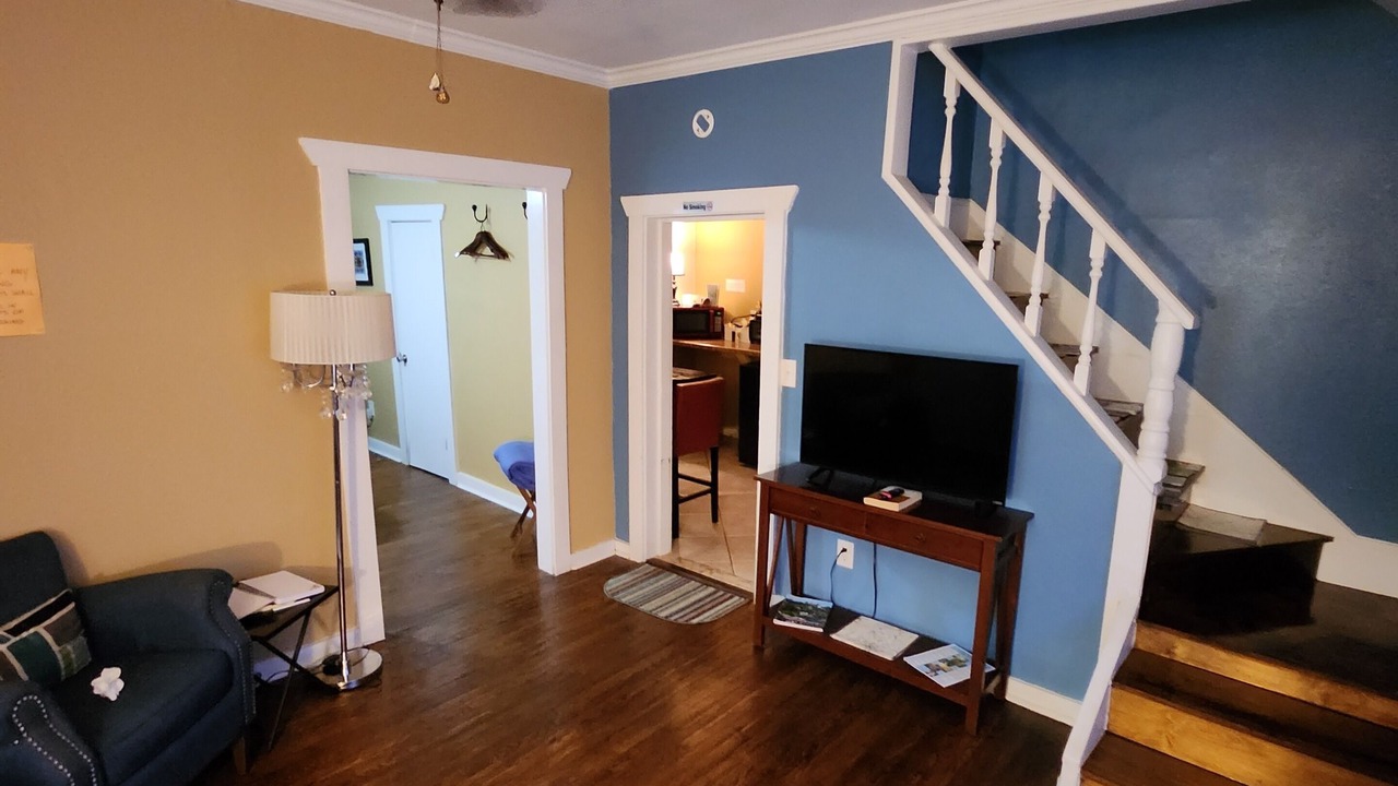 Photo of Livingroom in Eureka Springs Historic District