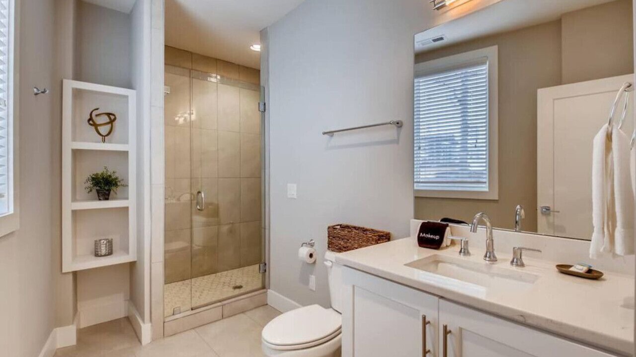 Photo of Bathroom in Downtown Nashville