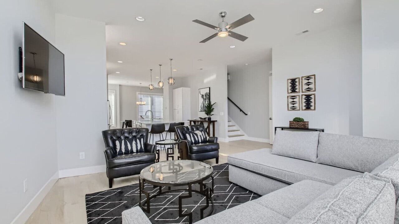 Photo of Livingroom in Downtown Nashville