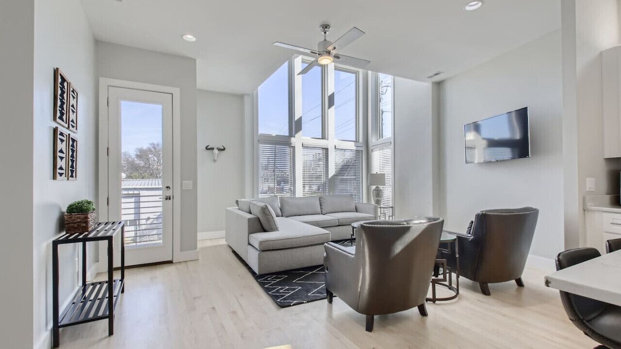 Photo of Livingroom in Downtown Nashville