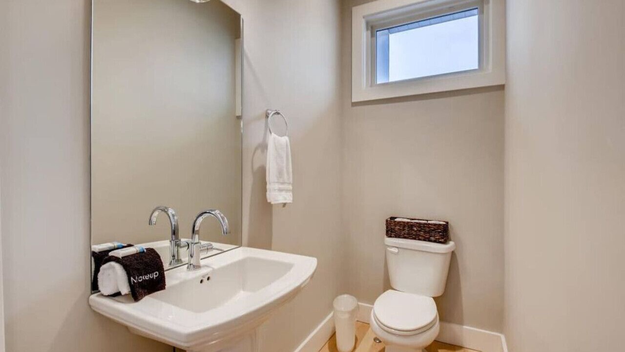 Photo of Bathroom in Downtown Nashville