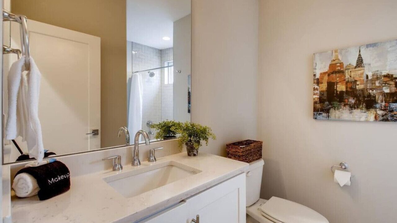Photo of Bathroom in Downtown Nashville