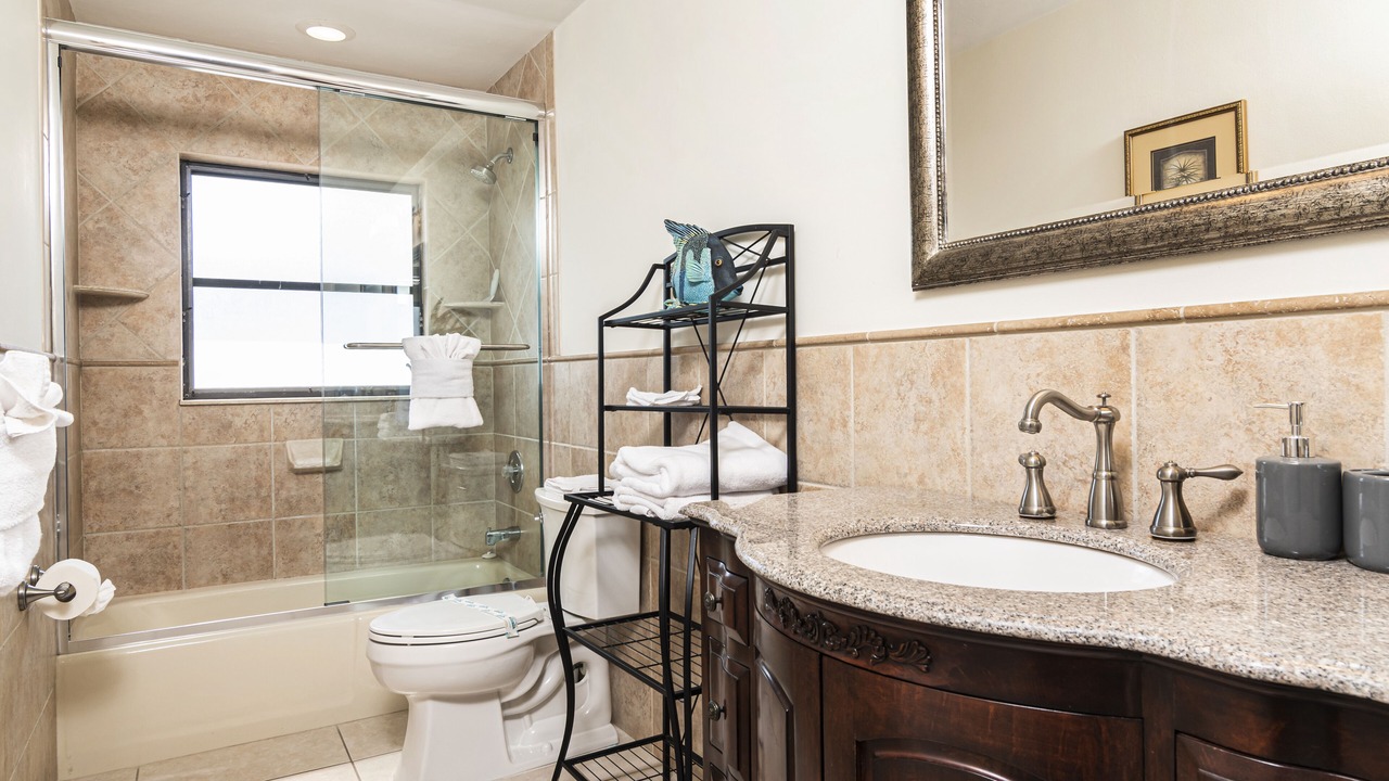 Photo of Bathroom in Naples Park