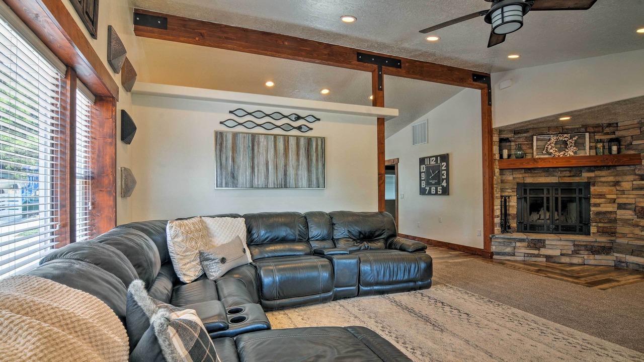 Photo of Livingroom in Bryce Canyon