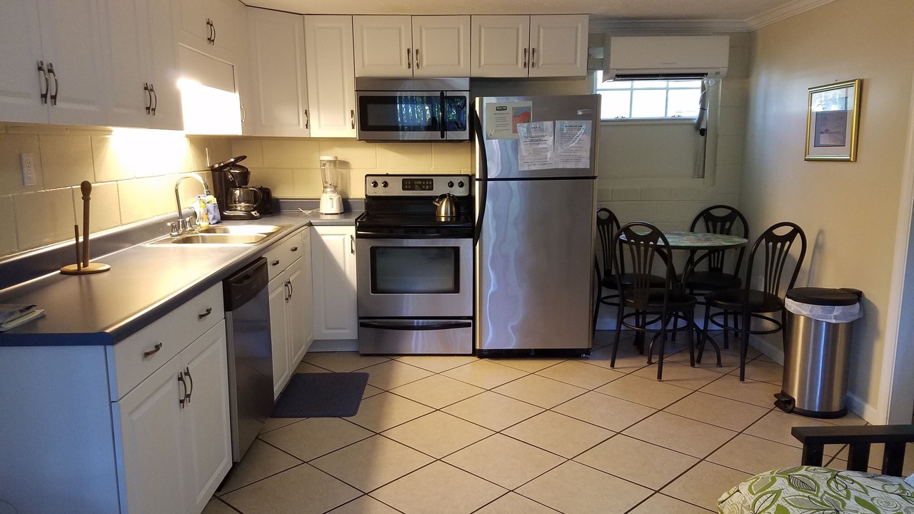 Photo of Bedroom in Savannah Beach
