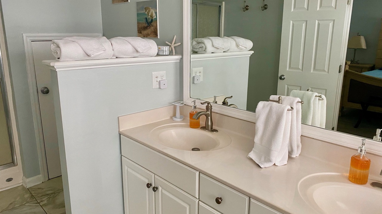 Photo of Bathroom in Emerald Isle