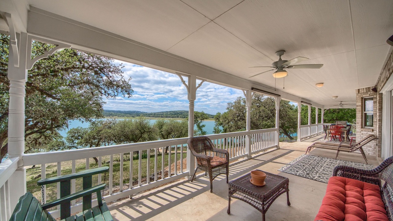 Photo of Others in Canyon Lake