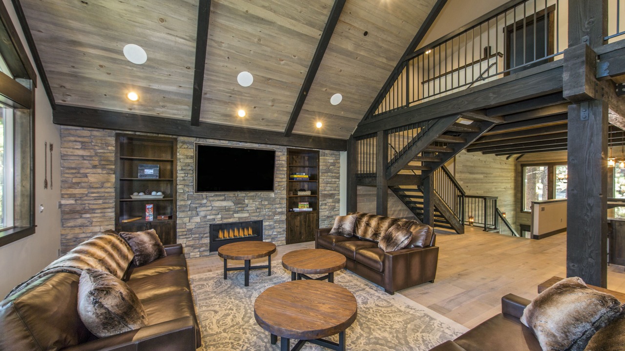 Photo of Livingroom in Montgomery Estates