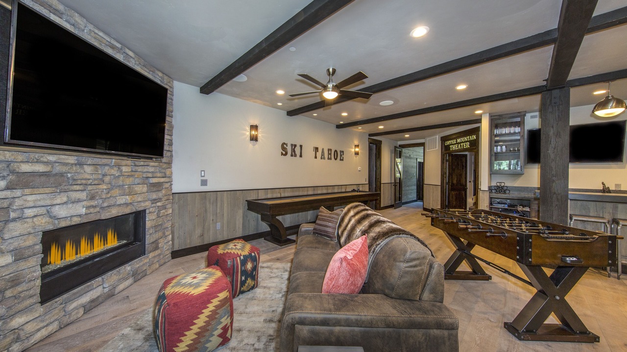 Photo of Livingroom in Montgomery Estates