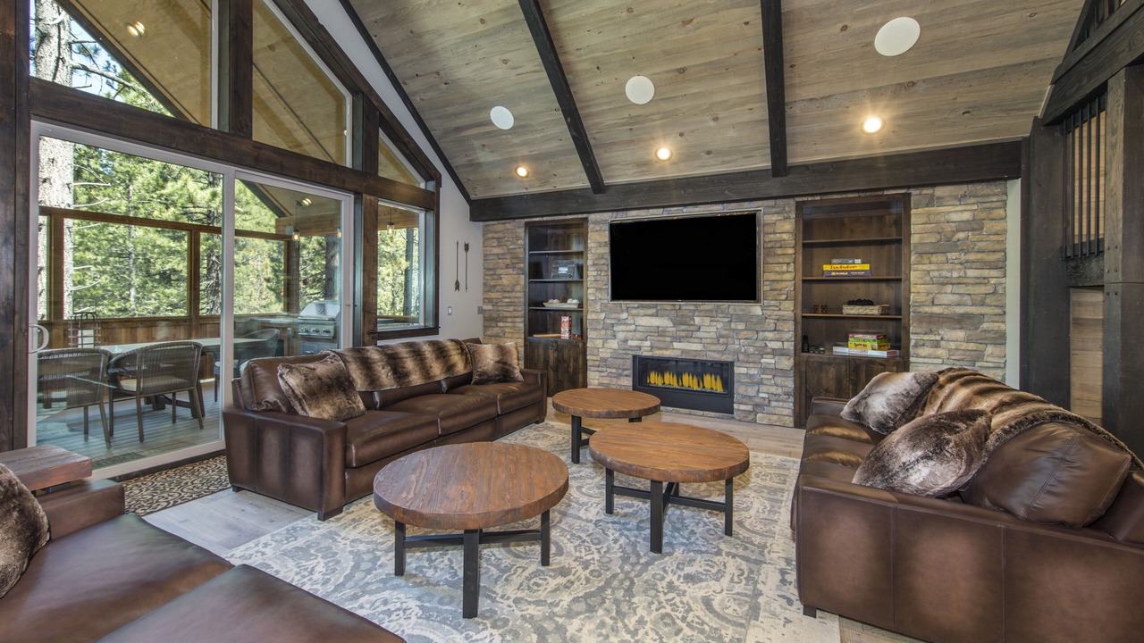 Photo of Livingroom in Montgomery Estates