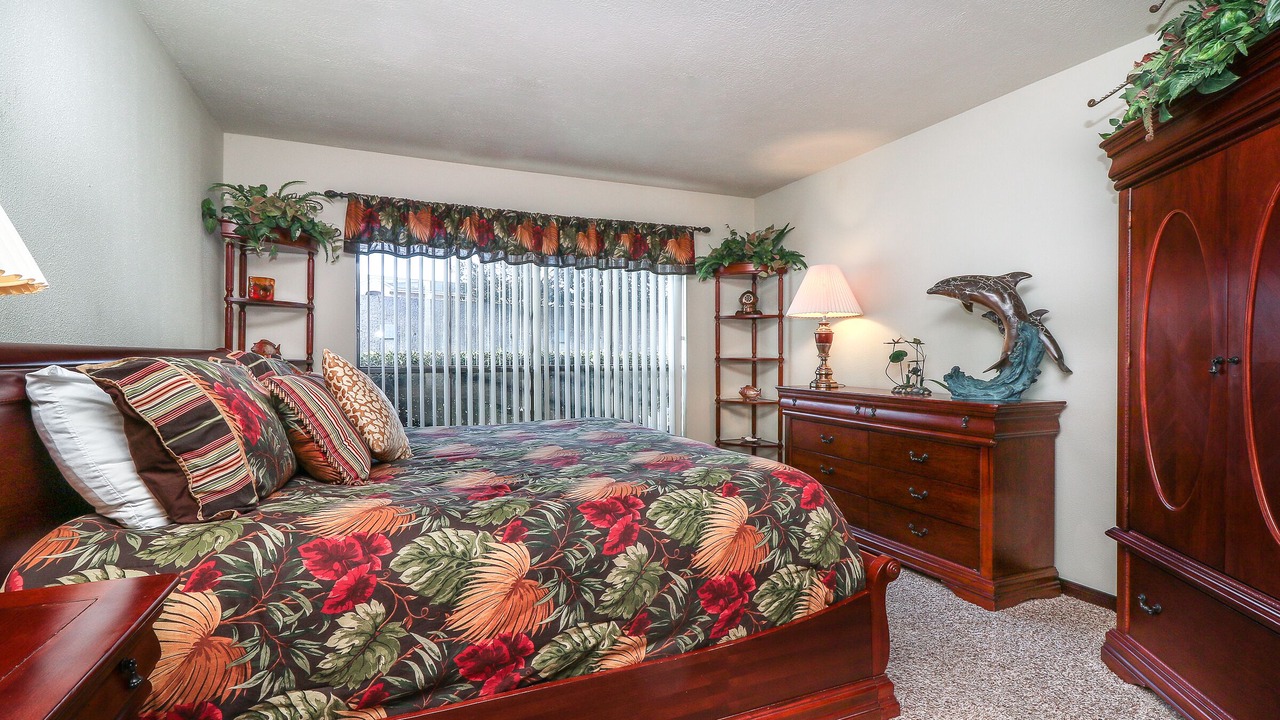 Photo of Bedroom in Seven Coves