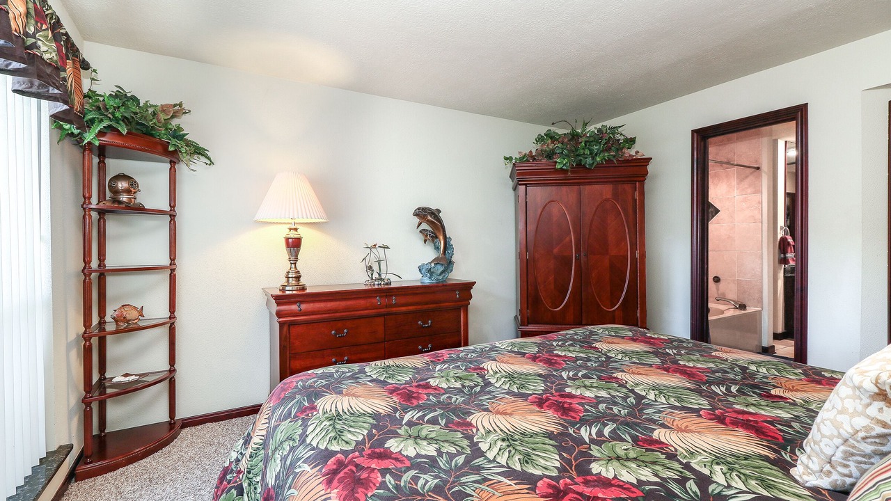 Photo of Bedroom in Seven Coves
